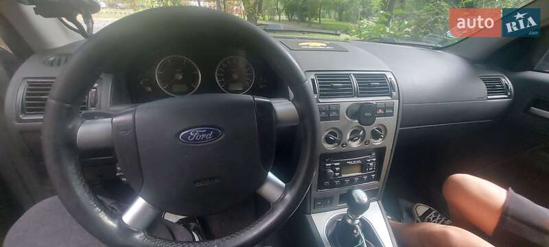 Седан Ford Mondeo 2002 в Кременчуге