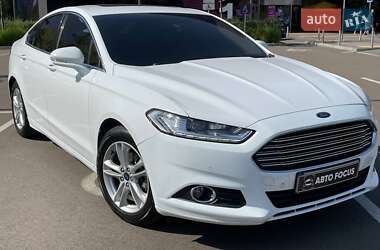 Седан Ford Mondeo 2015 в 