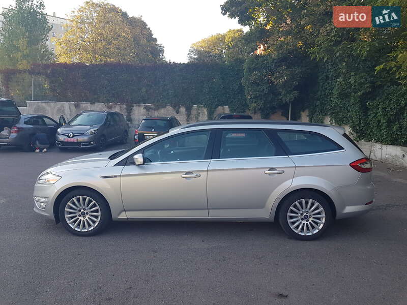 Универсал Ford Mondeo 2013 в Ровно