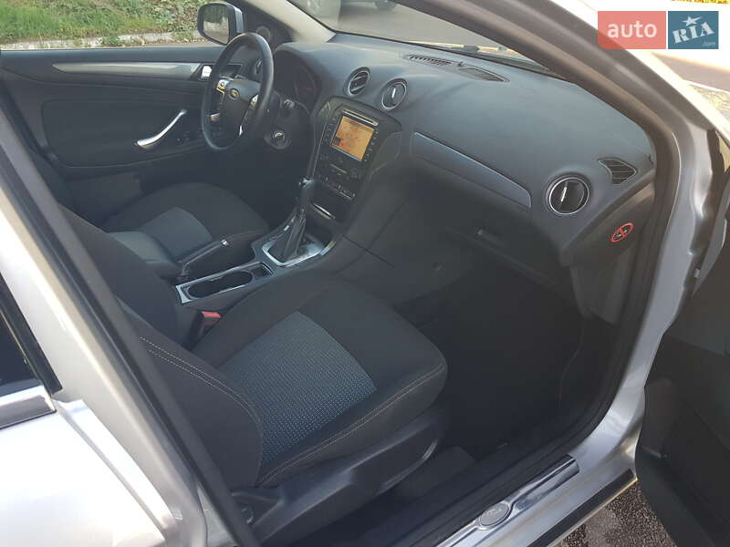 Универсал Ford Mondeo 2013 в Ровно