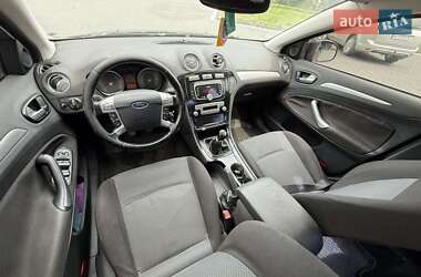 Лифтбек Ford Mondeo 2007 в 