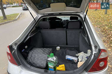 Лифтбек Ford Mondeo 2006 в 