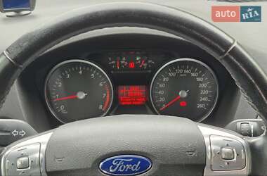 Седан Ford Mondeo 2012 в  фото 23 Седан Ford Mondeo 2012 в