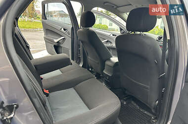 Седан Ford Mondeo 2011 в 
