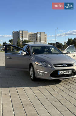 Седан Ford Mondeo 2012 в 