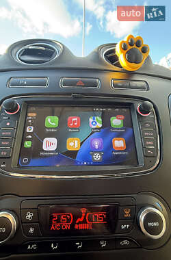 Седан Ford Mondeo 2012 в 