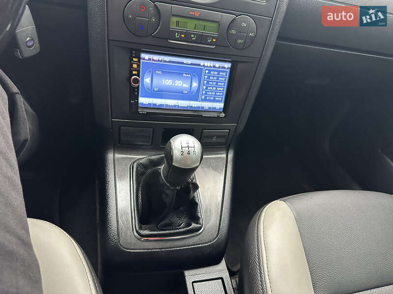 Седан Ford Mondeo 2006 в Нежине
