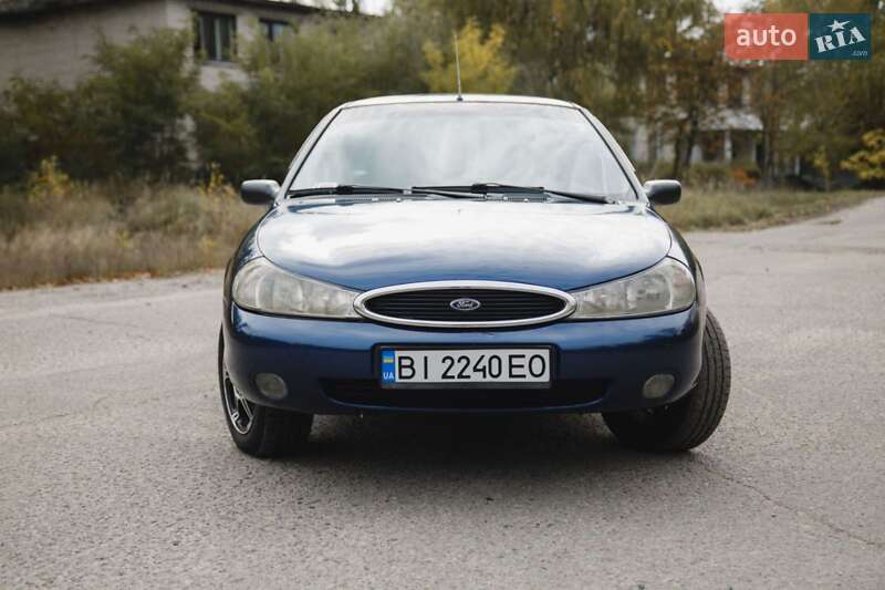Лифтбек Ford Mondeo 1998 в Кременчуге