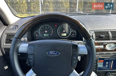 Седан Ford Mondeo 2004 в  фото 4 Седан Ford Mondeo 2004 в