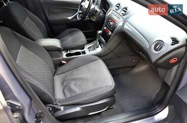 Седан Ford Mondeo 2011 в 