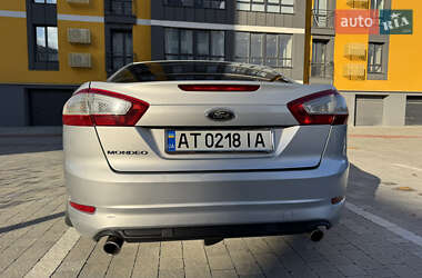 Седан Ford Mondeo 2011 в 