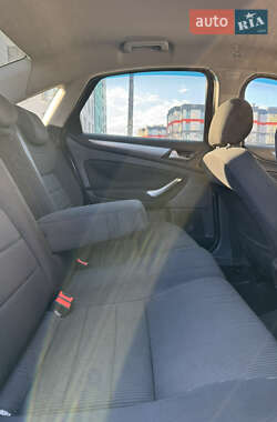Седан Ford Mondeo 2011 в 
