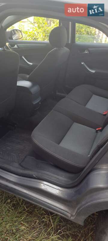 Седан Ford Mondeo 2011 в Харкові
