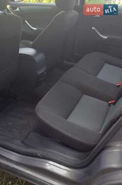 Седан Ford Mondeo 2011 в  фото 3 Седан Ford Mondeo 2011 в