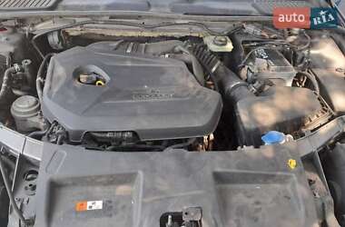 Седан Ford Mondeo 2011 в  фото 7 Седан Ford Mondeo 2011 в