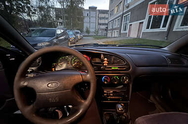 Ліфтбек Ford Mondeo 1997 в 