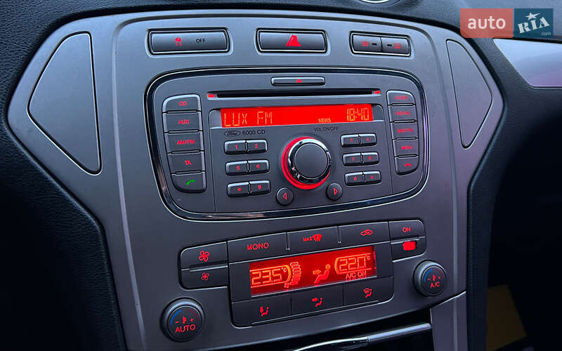 Лифтбек Ford Mondeo 2008 в Львове