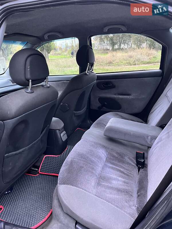 Седан Ford Mondeo 1998 в Киеве