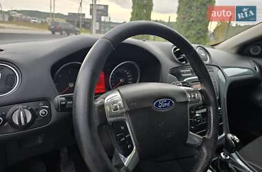 Ліфтбек Ford Mondeo 2011 в 