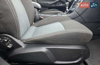 Ліфтбек Ford Mondeo 2011 в 