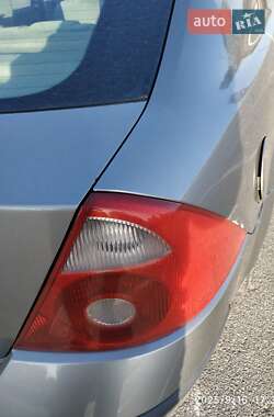 Лифтбек Ford Mondeo 2001 в 