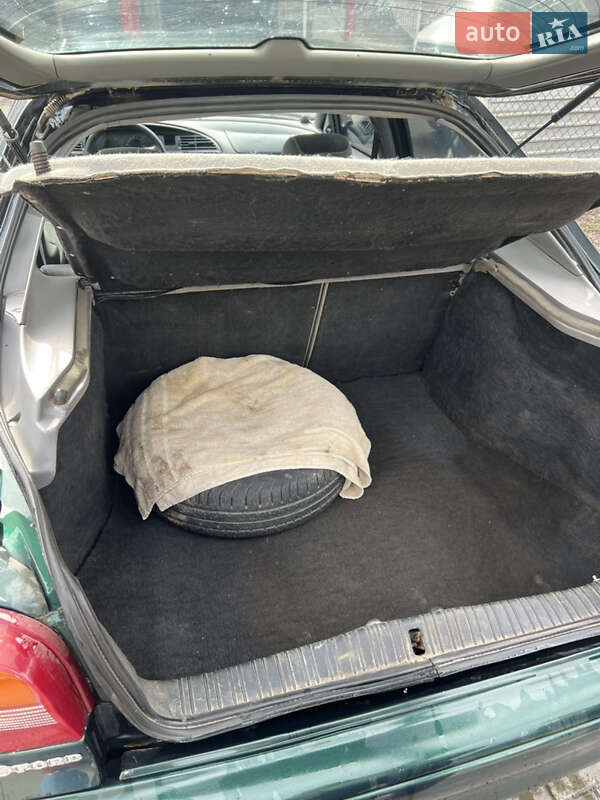 Лифтбек Ford Mondeo 1994 в Черновцах