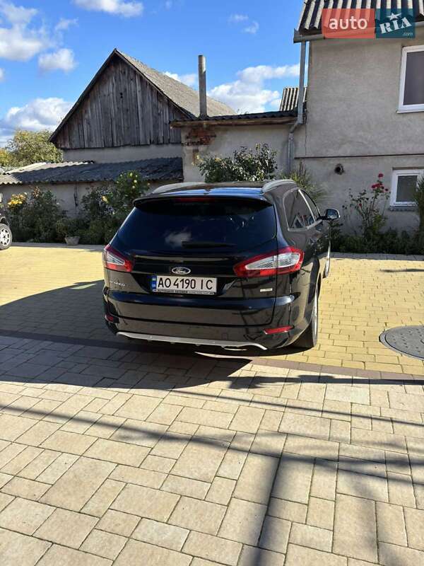 Універсал Ford Mondeo 2012 в Мукачевому