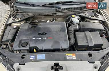 Лифтбек Ford Mondeo 2005 в 