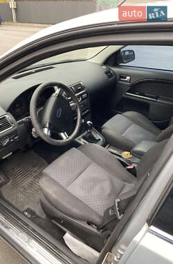 Седан Ford Mondeo 2006 в  фото 4 Седан Ford Mondeo 2006 в