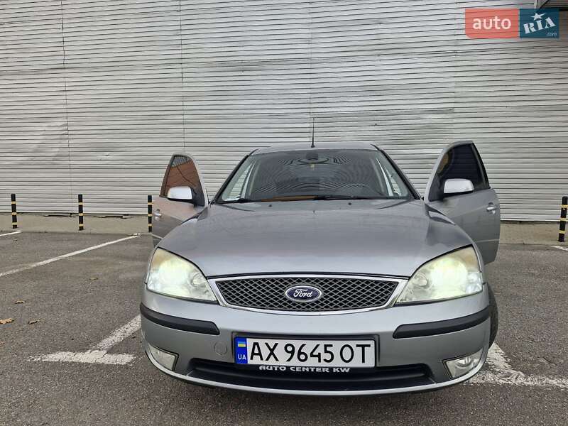 Ліфтбек Ford Mondeo 2004 в Харкові