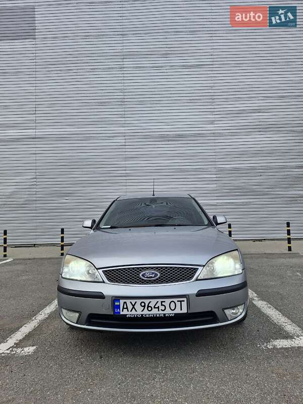Ліфтбек Ford Mondeo 2004 в Харкові