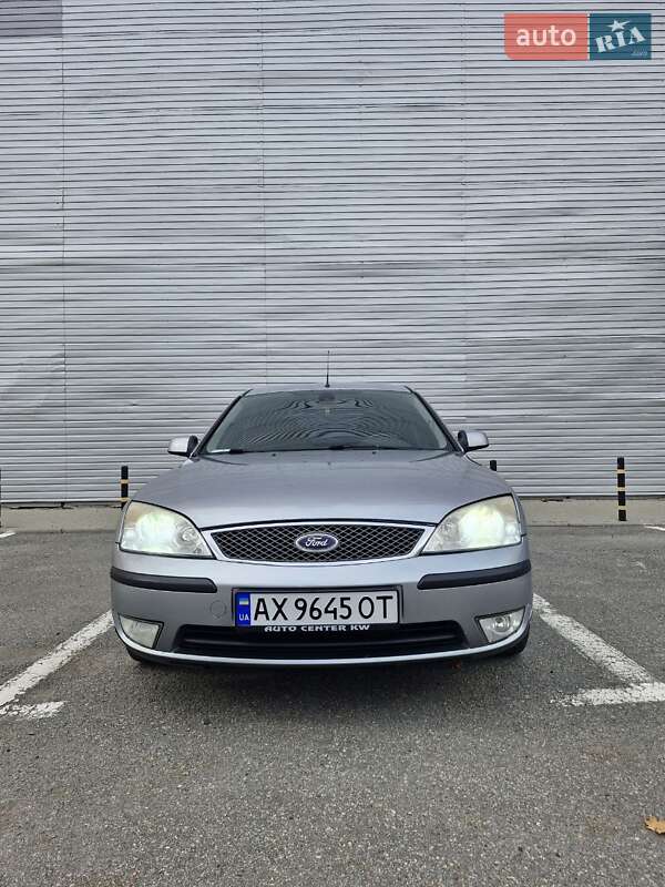 Ліфтбек Ford Mondeo 2004 в Харкові