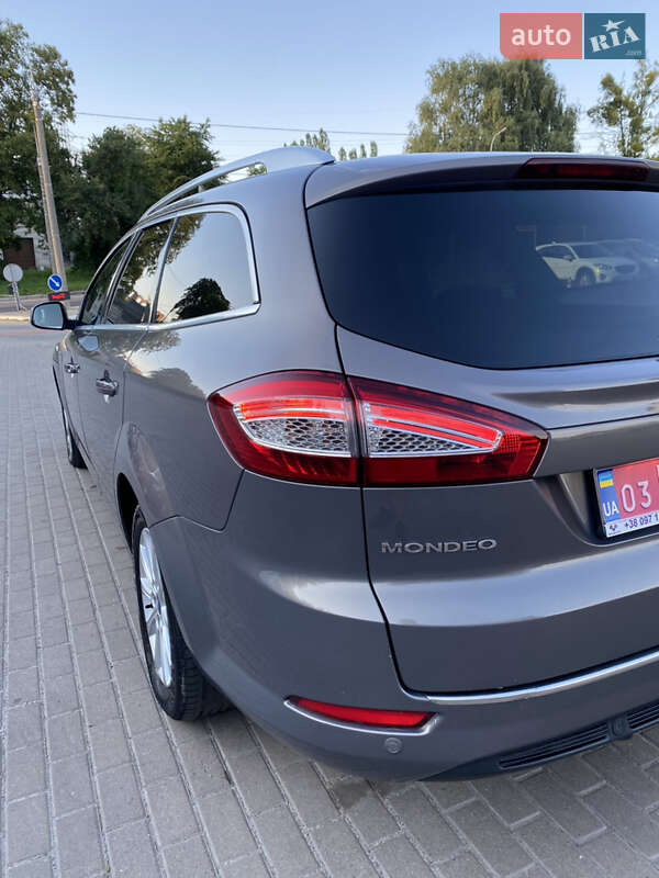 Универсал Ford Mondeo 2012 в Ровно