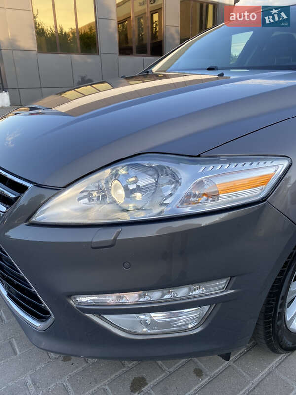 Универсал Ford Mondeo 2012 в Ровно