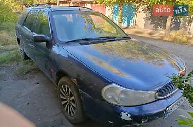 Універсал Ford Mondeo 1996 в 