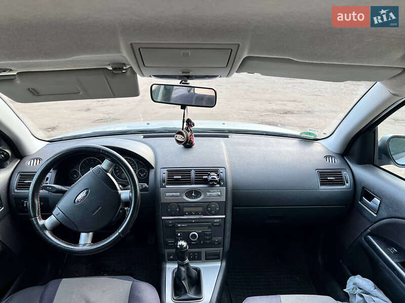 Универсал Ford Mondeo 2003 в Млинове