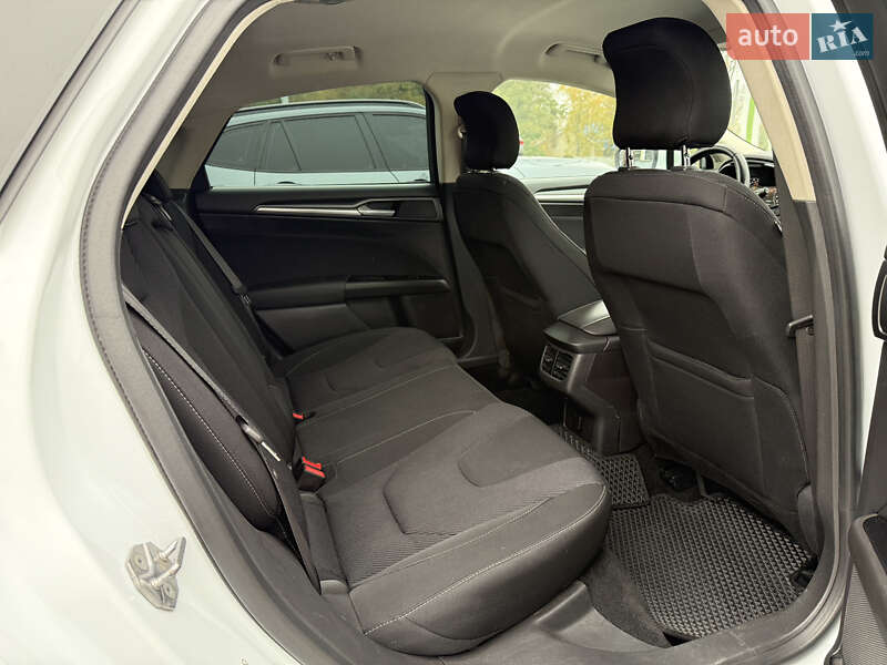 Седан Ford Mondeo 2015 в Житомире фото 12 Седан Ford Mondeo 2015 в Житомире