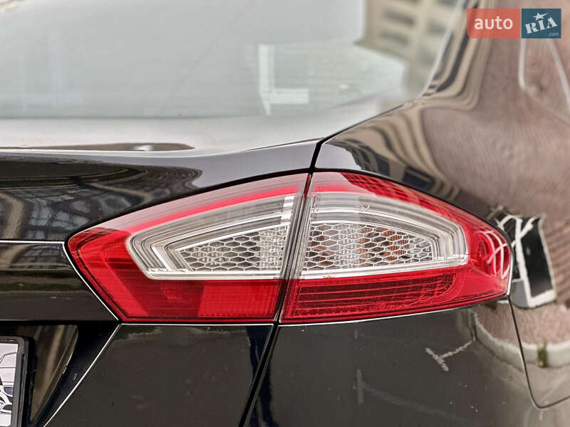 Седан Ford Mondeo 2011 в Киеве