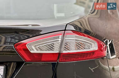 Седан Ford Mondeo 2011 в  фото 12 Седан Ford Mondeo 2011 в