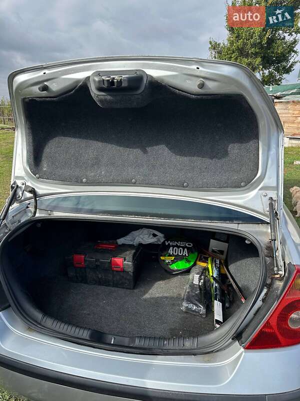 Седан Ford Mondeo 2001 в Кам'янському фото 12 Седан Ford Mondeo 2001 в Кам'янському