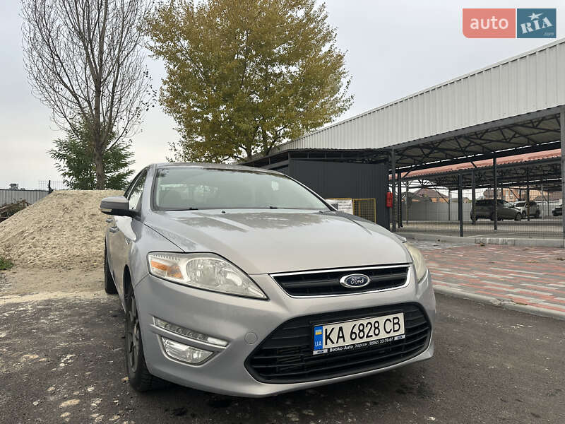 Лифтбек Ford Mondeo 2013 в Киеве фото Лифтбек Ford Mondeo 2013 в Киеве