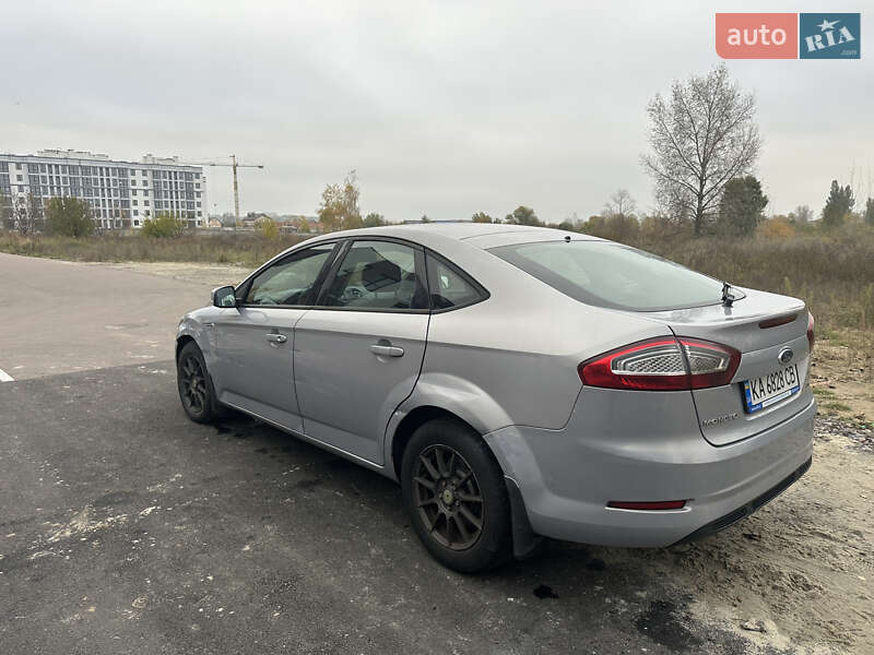Лифтбек Ford Mondeo 2013 в Киеве фото 10 Лифтбек Ford Mondeo 2013 в Киеве