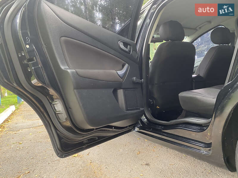 Универсал Ford Mondeo 2008 в Корце фото 24 Универсал Ford Mondeo 2008 в Корце