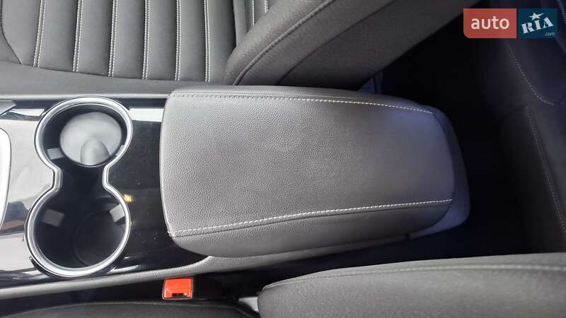 Лифтбек Ford Mondeo 2016 в Киеве