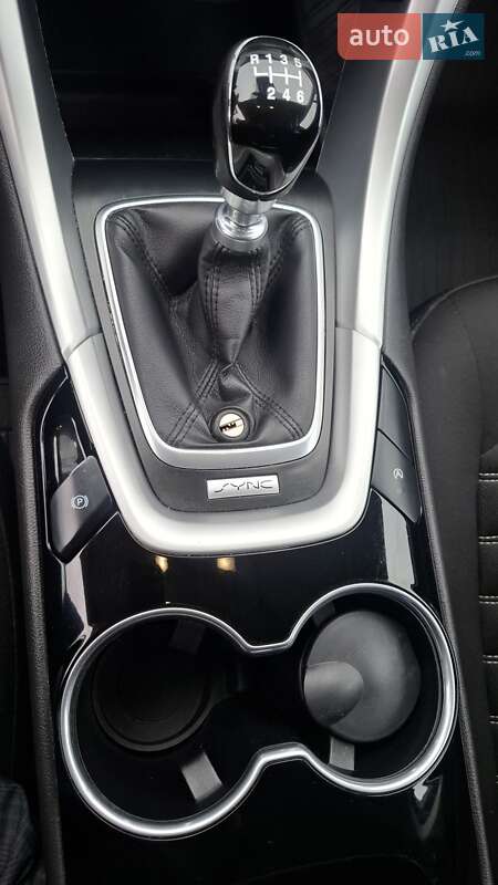 Лифтбек Ford Mondeo 2016 в Киеве