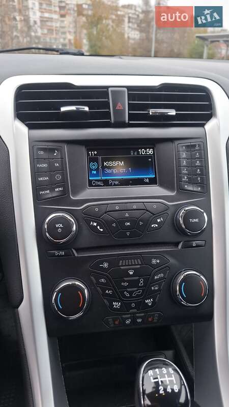 Лифтбек Ford Mondeo 2016 в Киеве