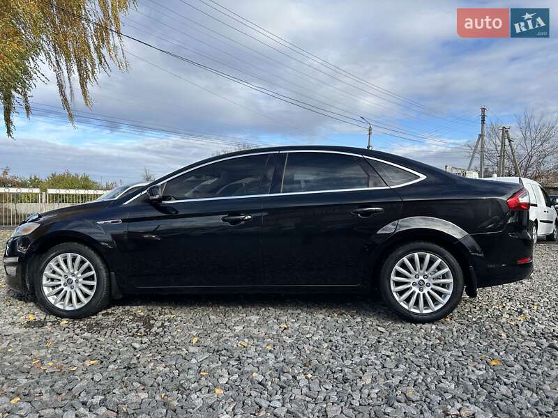 Седан Ford Mondeo 2011 в Смеле