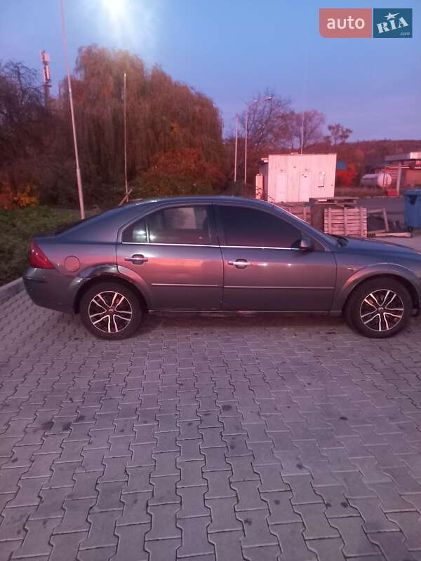 Седан Ford Mondeo 2004 в Мукачево фото 4 Седан Ford Mondeo 2004 в Мукачево