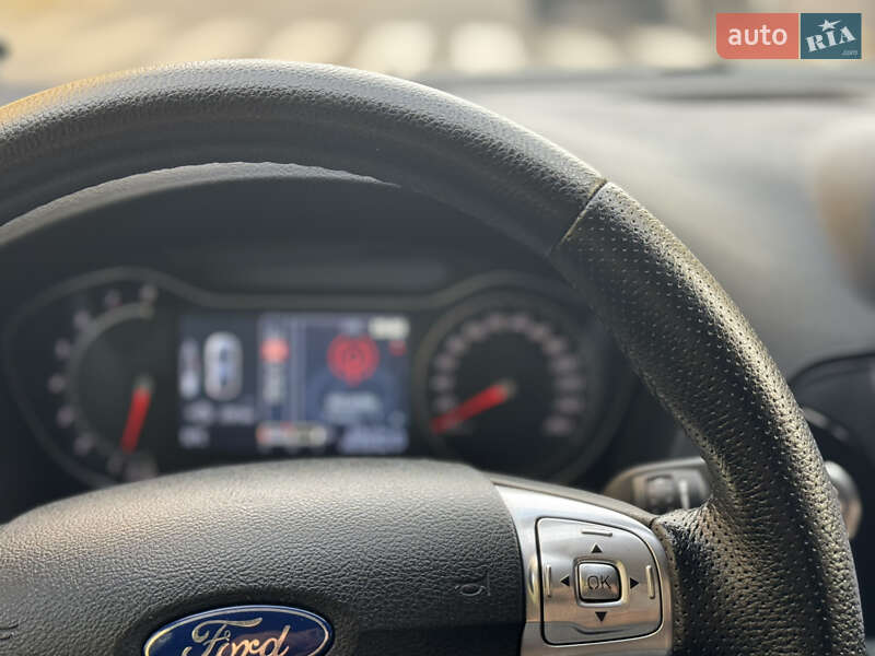 Седан Ford Mondeo 2011 в Киеве