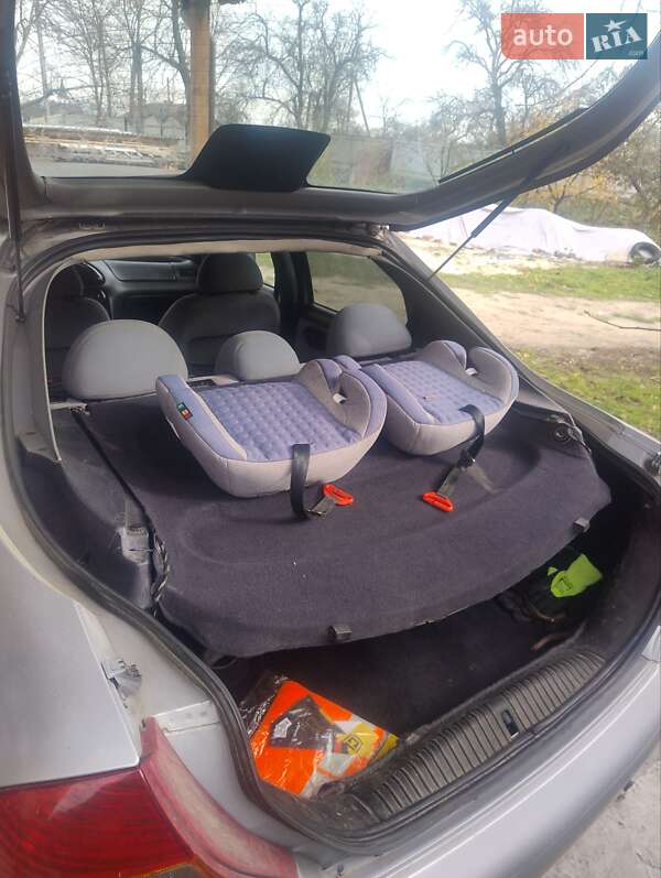 Лифтбек Ford Mondeo 1997 в Ивано-Франковске